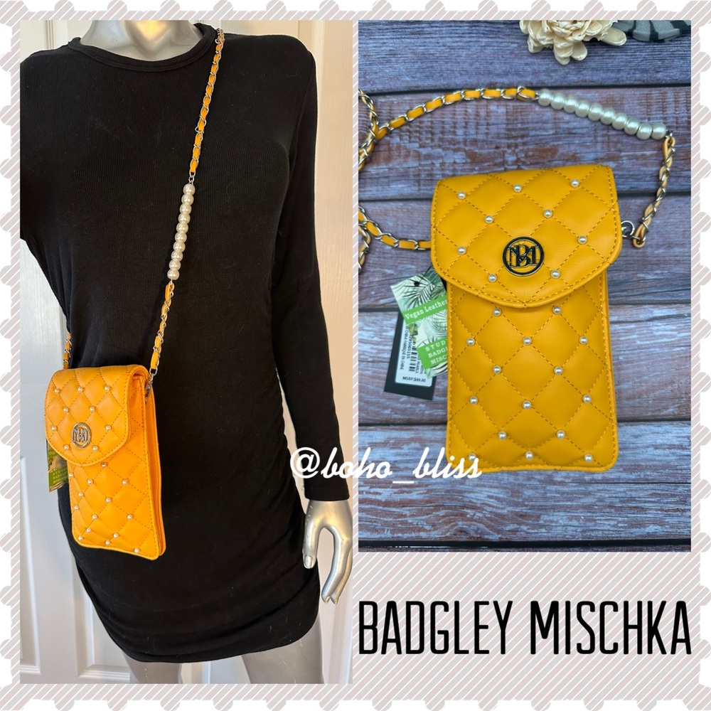 BADGLEY MISCHKA | Peal Accented Yellow Phone Bag with Touch Sensitive Back NWT